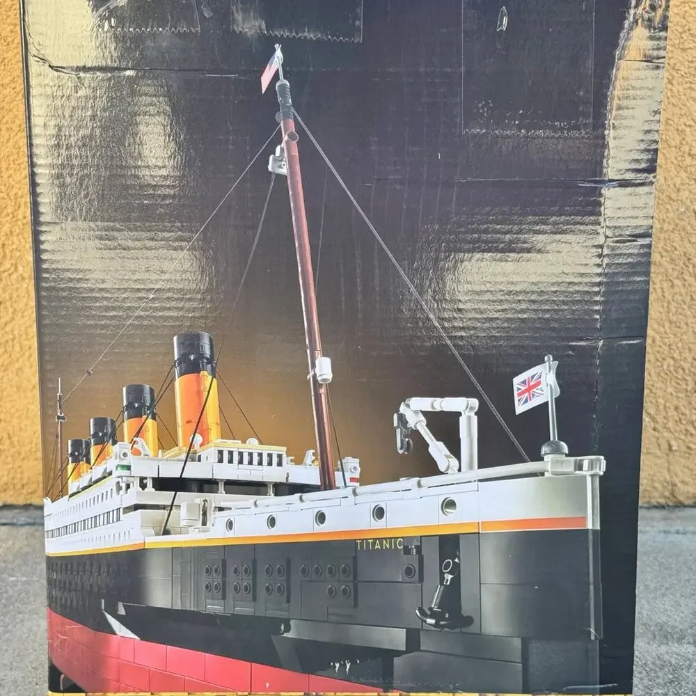 Custom Titanic Building Blocks Set Compatible With LEGO For 10294 New In Box